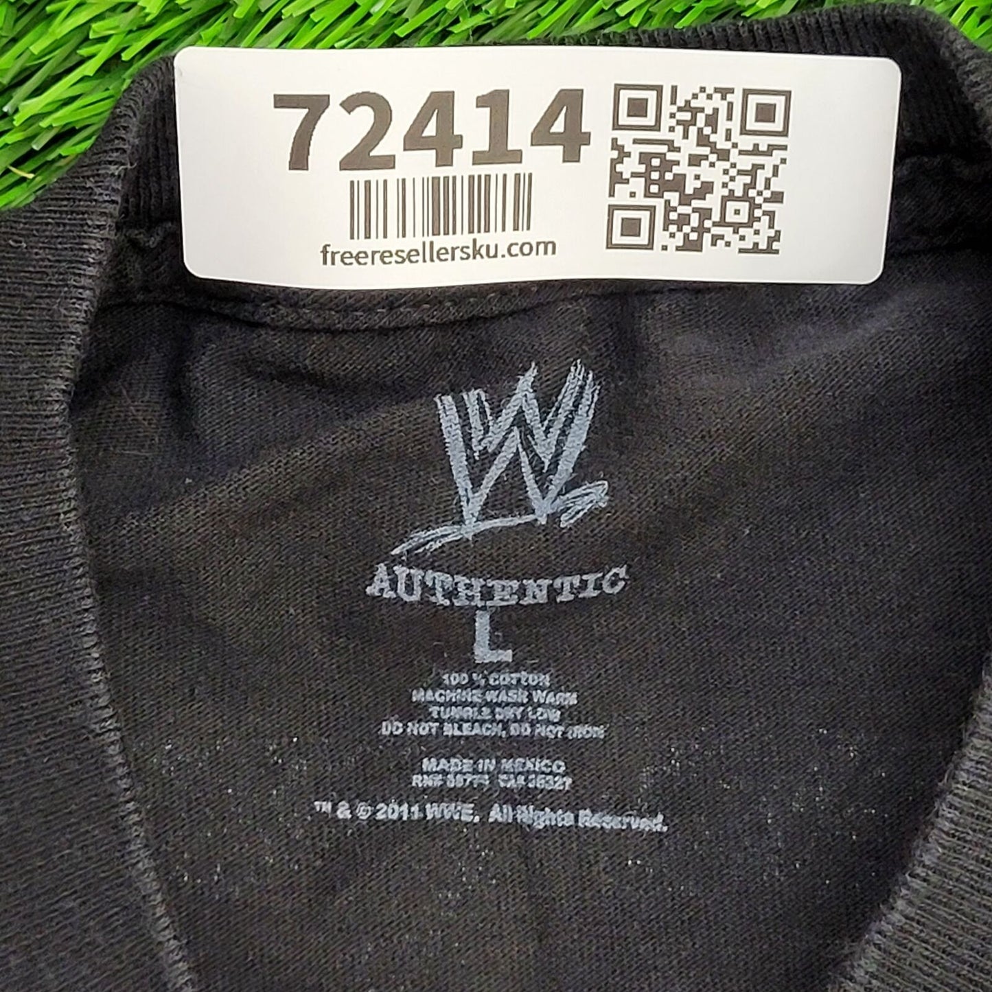 WWE Shirt Large 21x28 Black