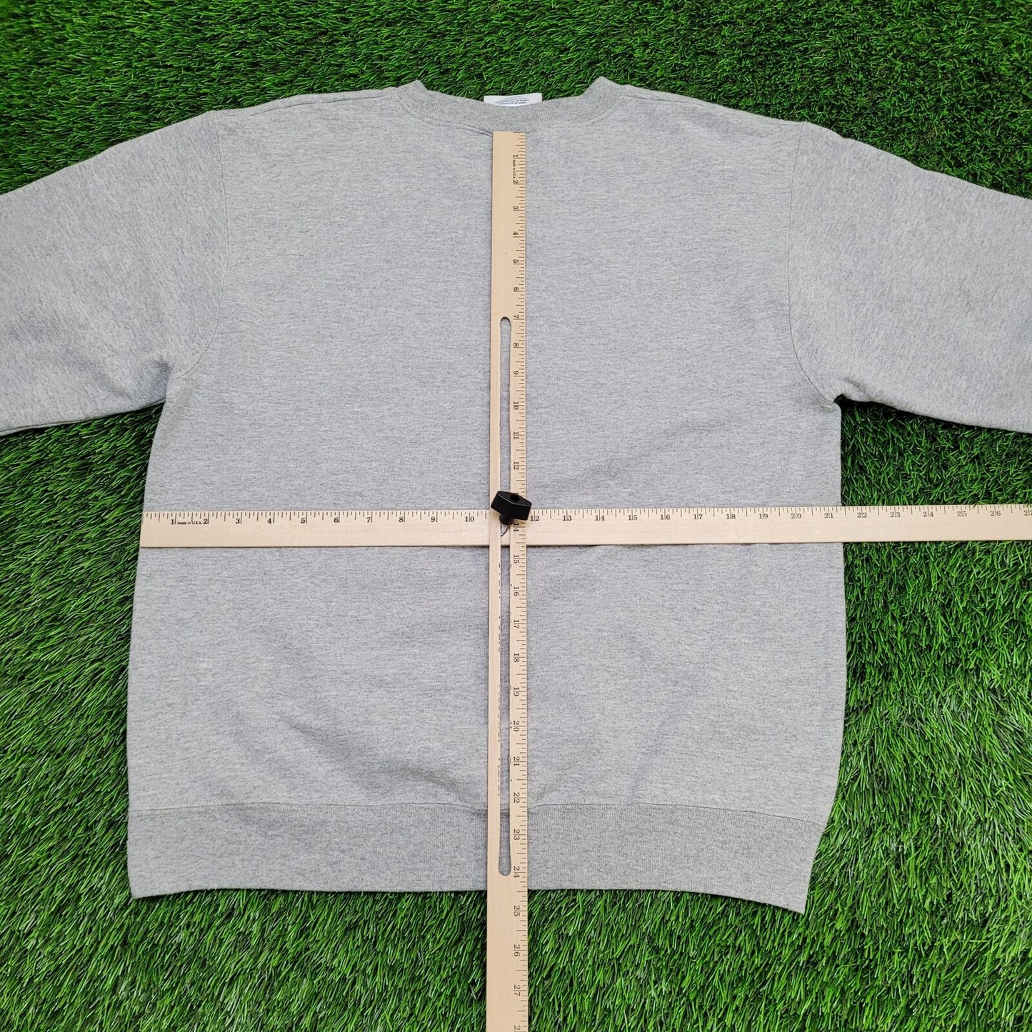 Champion Loyola Sweatshirt Medium 21x24 Gray