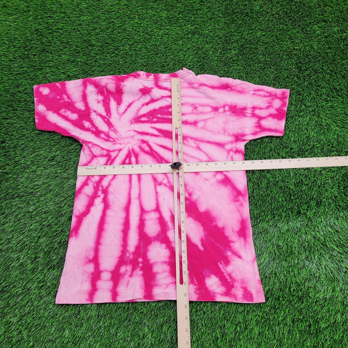 Vintage Spiral Tie-Dye Shirt Womens Medium 18x25 Pink USA