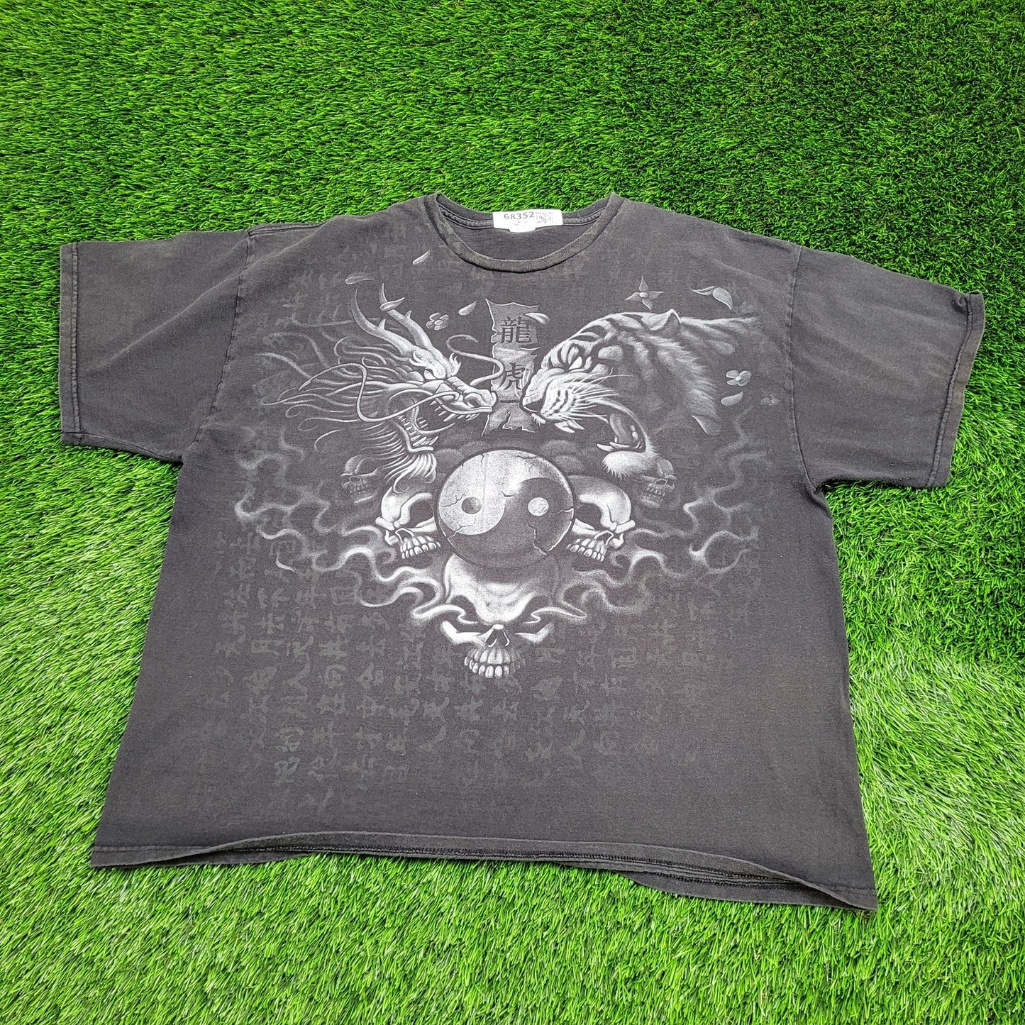 Vintage Y2K Yin-Yang Shirt 2XL 25x27 Faded-Black