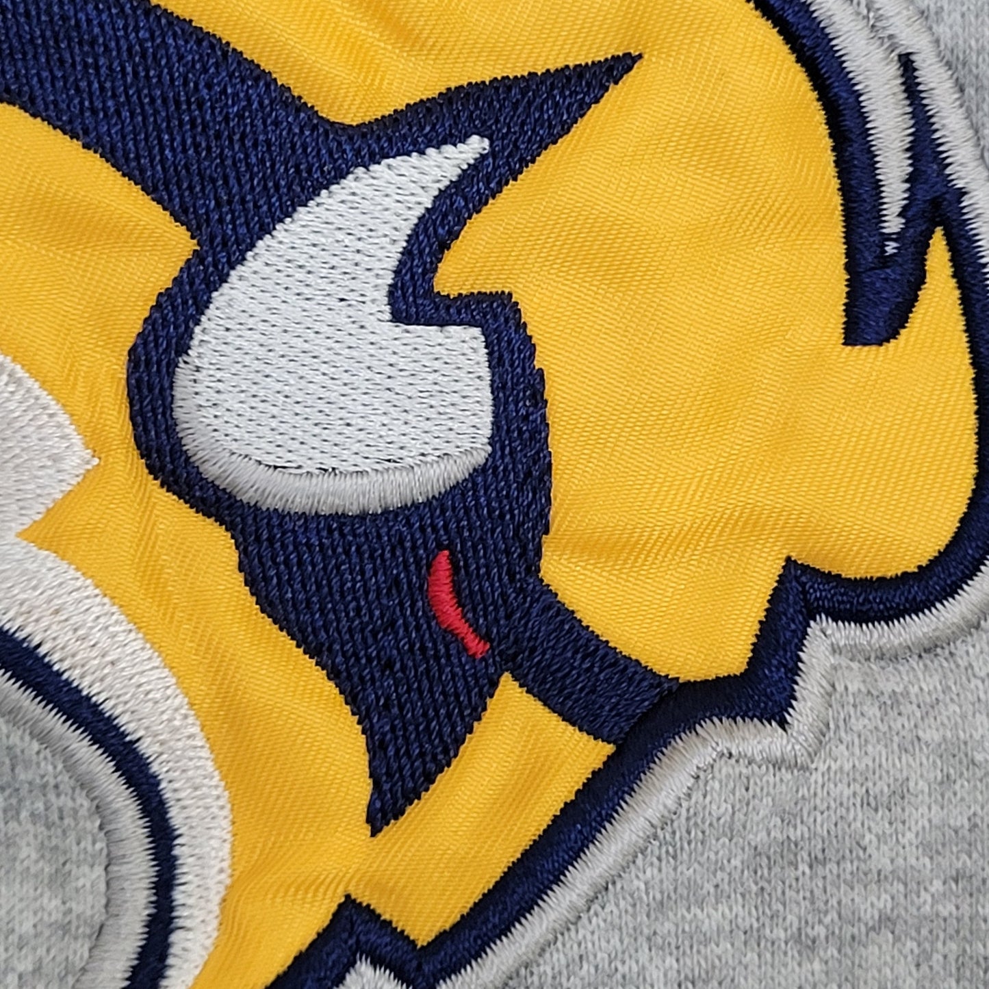 Buffalo Sabres Hoodie XL 25x27 Gray