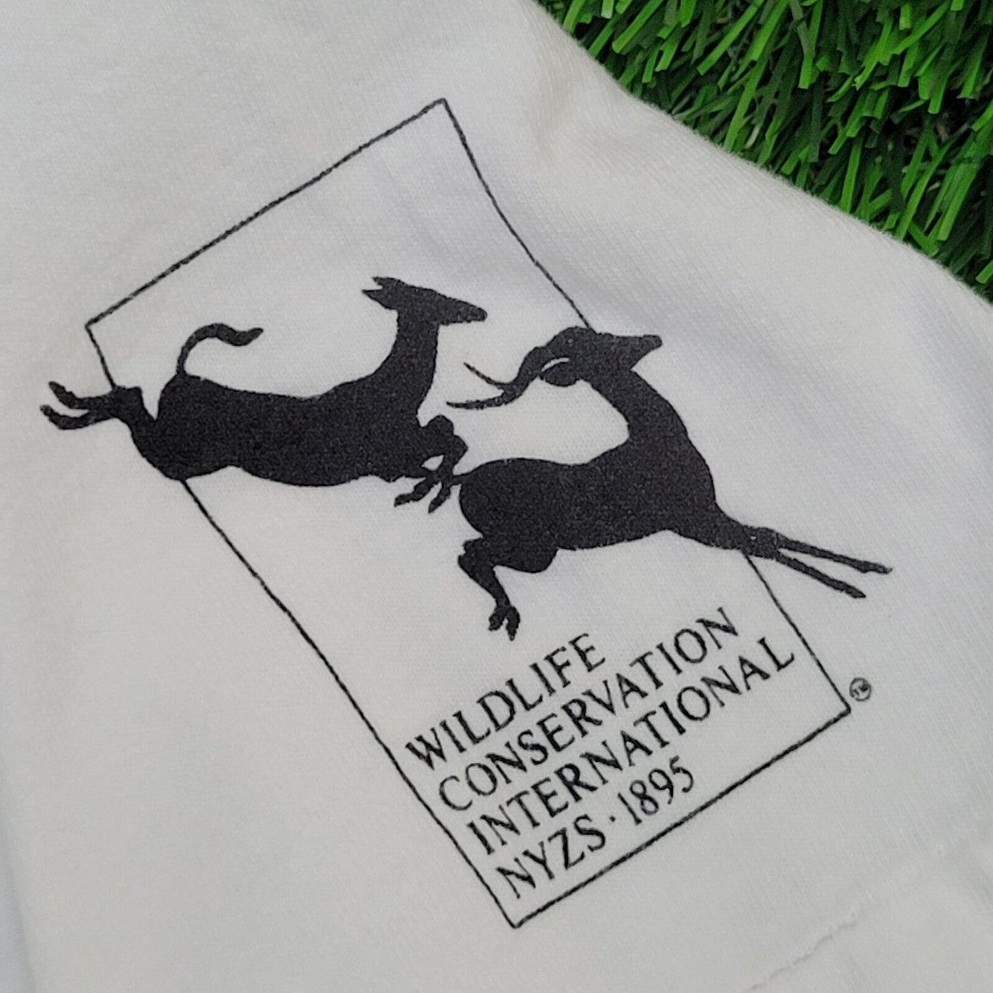 Wildlife Conservation International Shirt Large 19x25 White