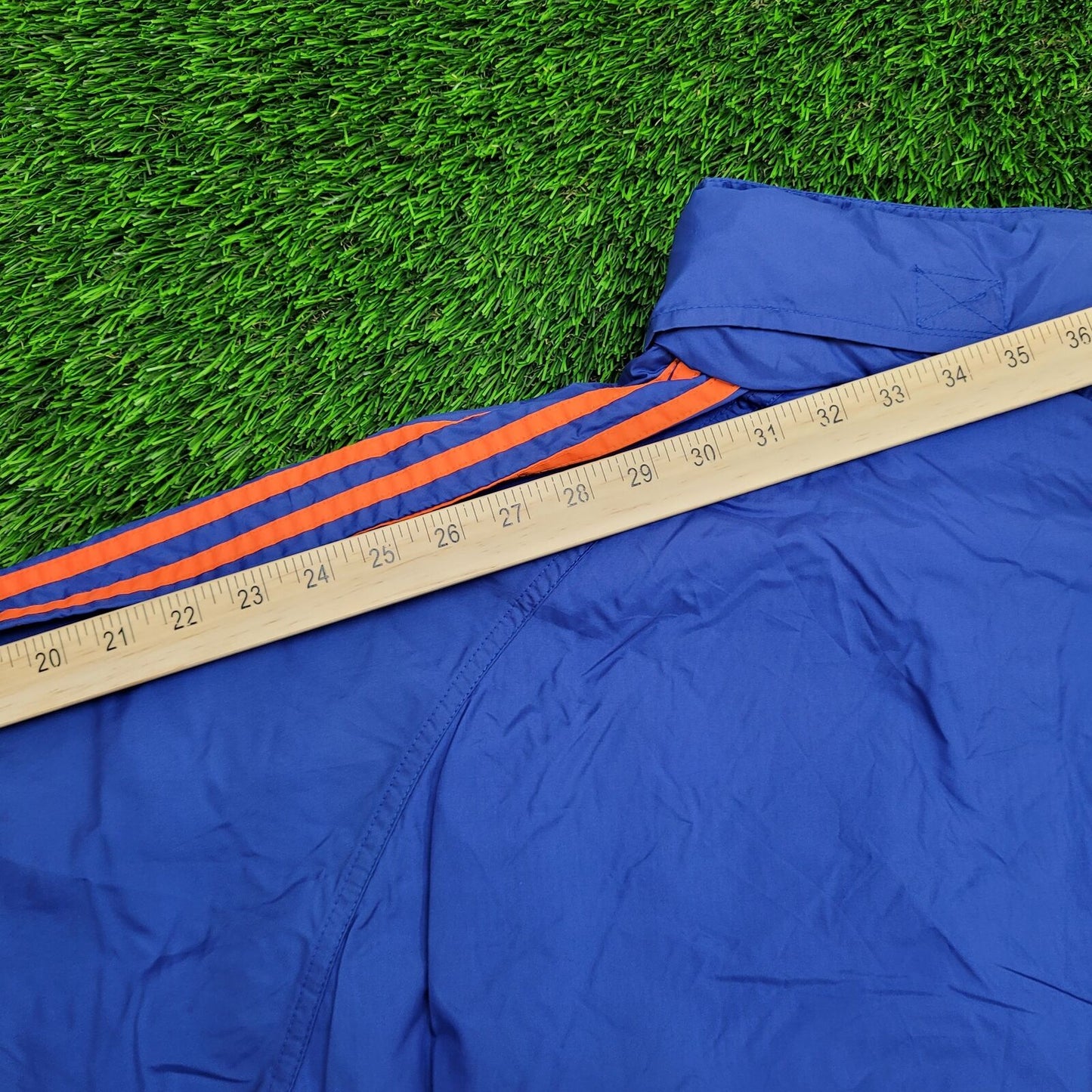 ADIDAS Windbreaker Jacket Small 22x25 Blue