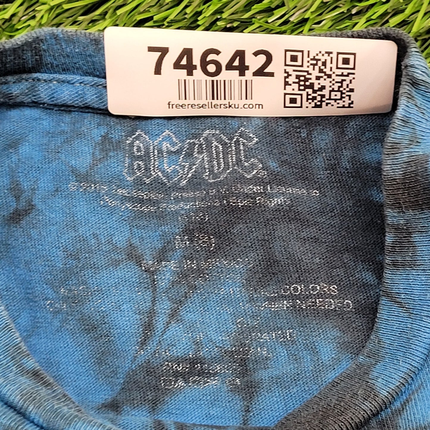 ACDC Crop Tie-Dye Shirt Womens Medium 18x18 Blue Black