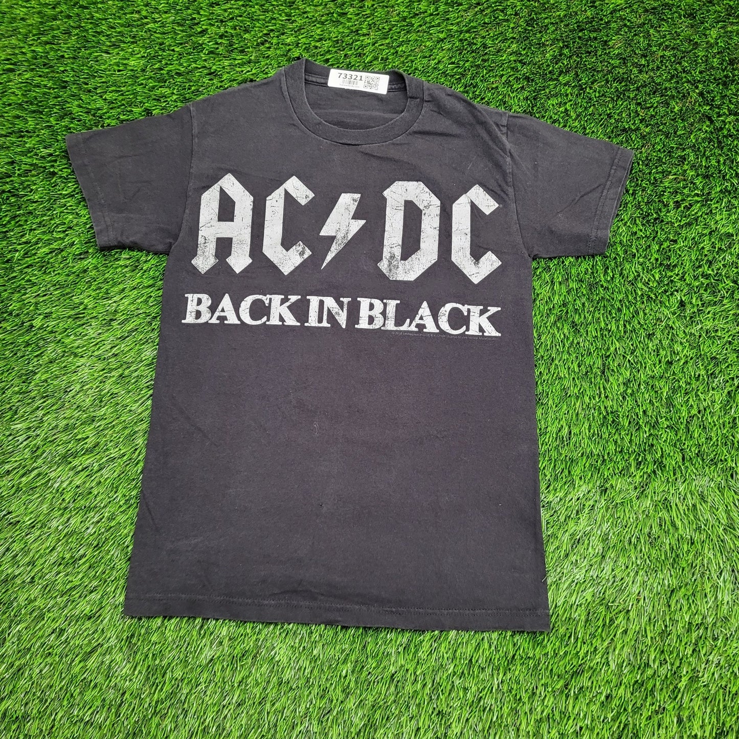 ACDC Rock Band Shirt Small 17x26 Back-In-Black