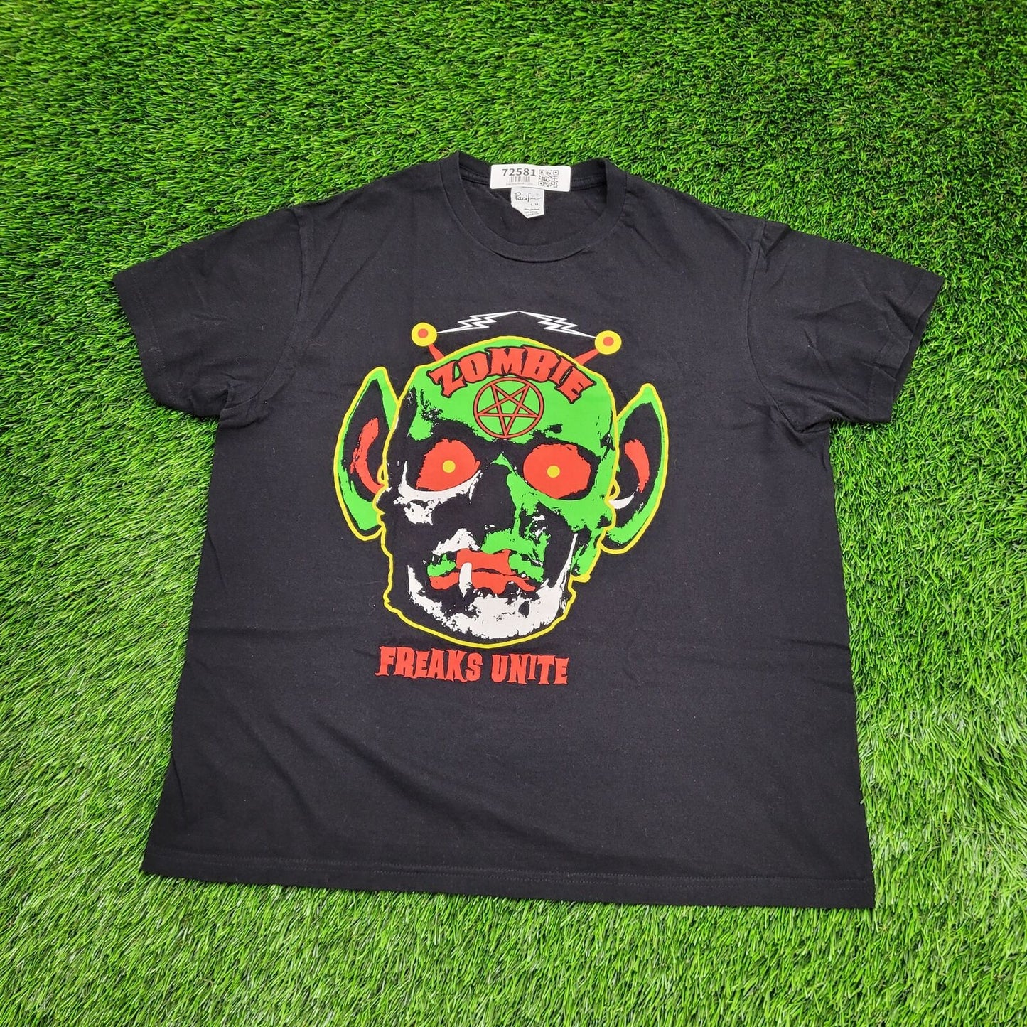 Zombie Horror Shirt Large 21x25 Black