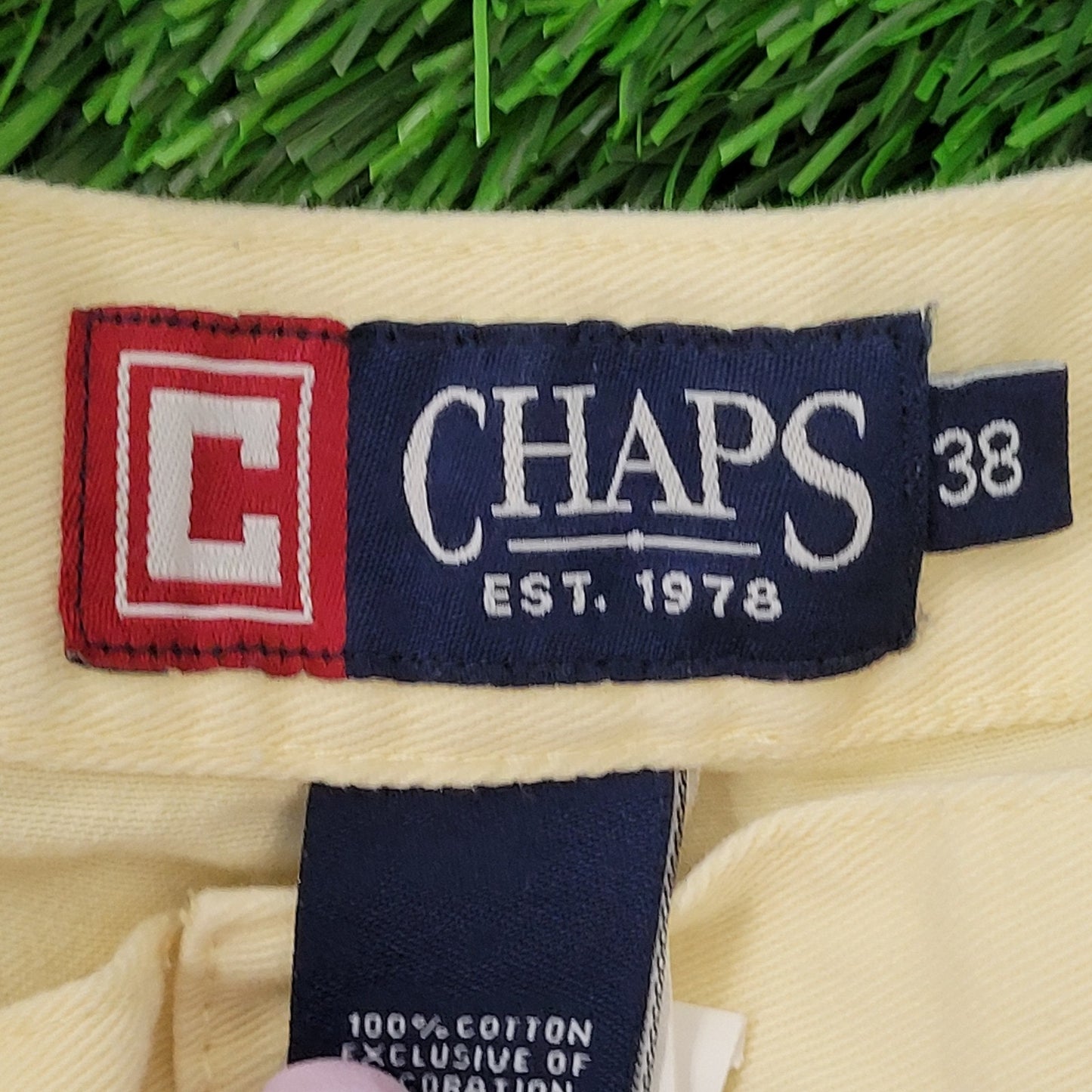 Chaps Ralph Lauren Cargo Shorts 38x10 Yellow