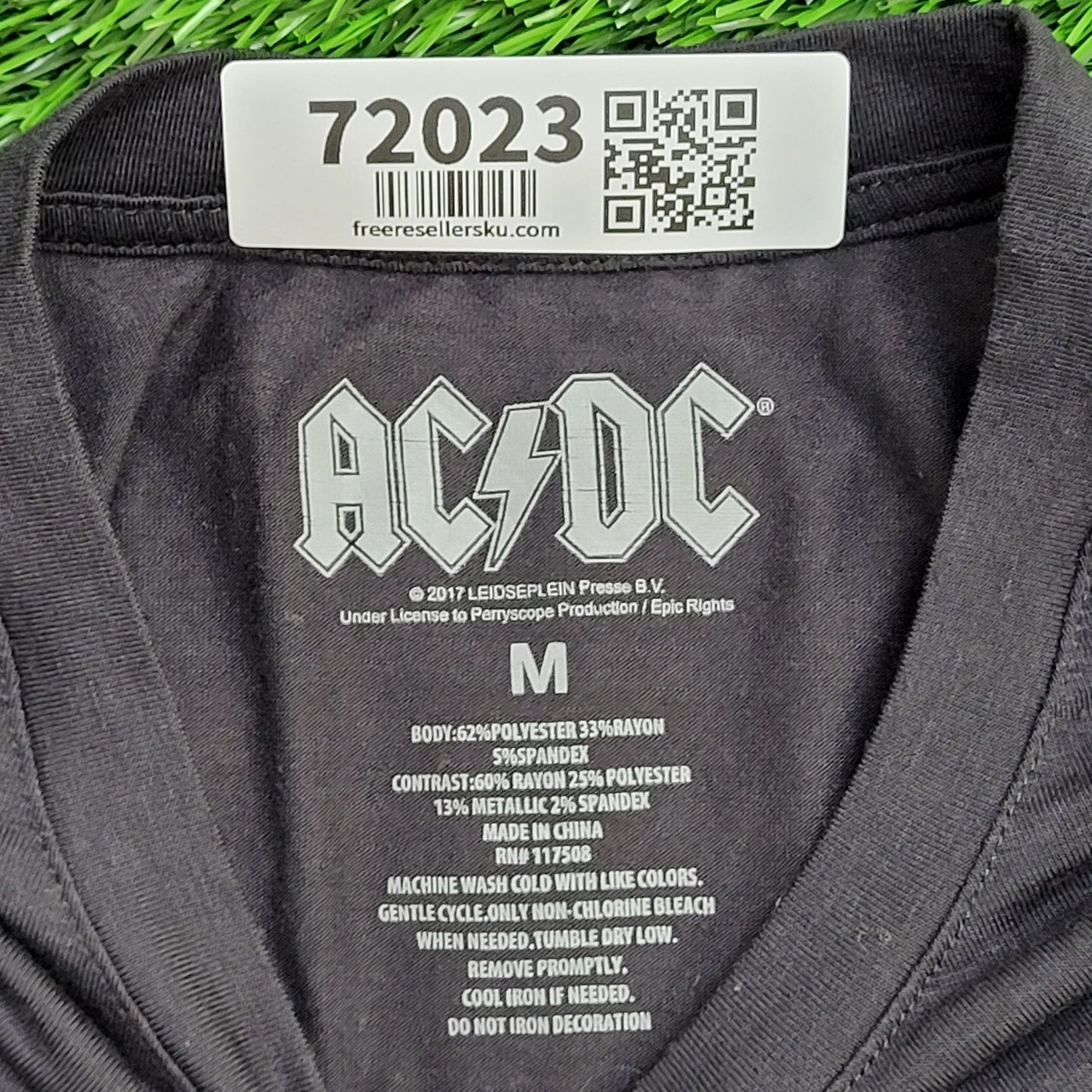 ACDC Shirt Womens Medium 19x24 Hells-Bells Two-Tone