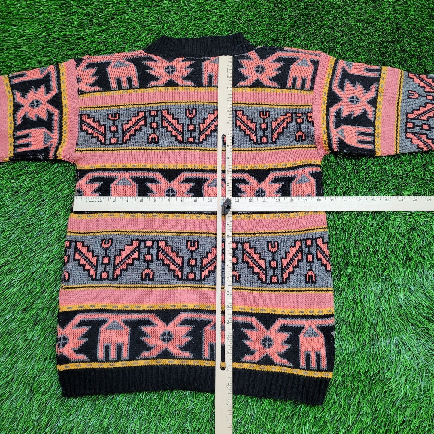 Vintage Tribal Sweater Womens S/M 18x25 USA