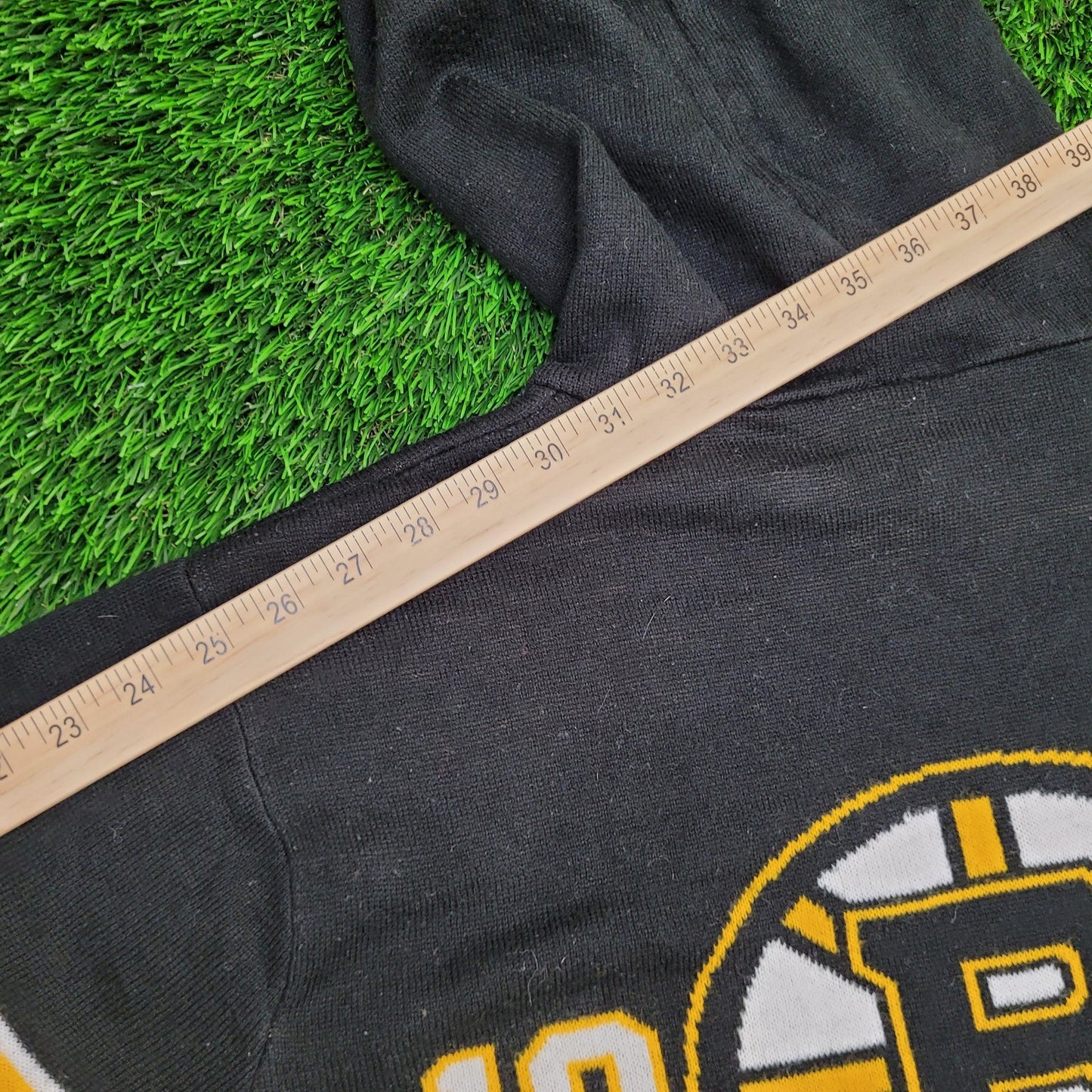 Boston Bruins Sweater Hoodie Large 23x27 Black Yellow