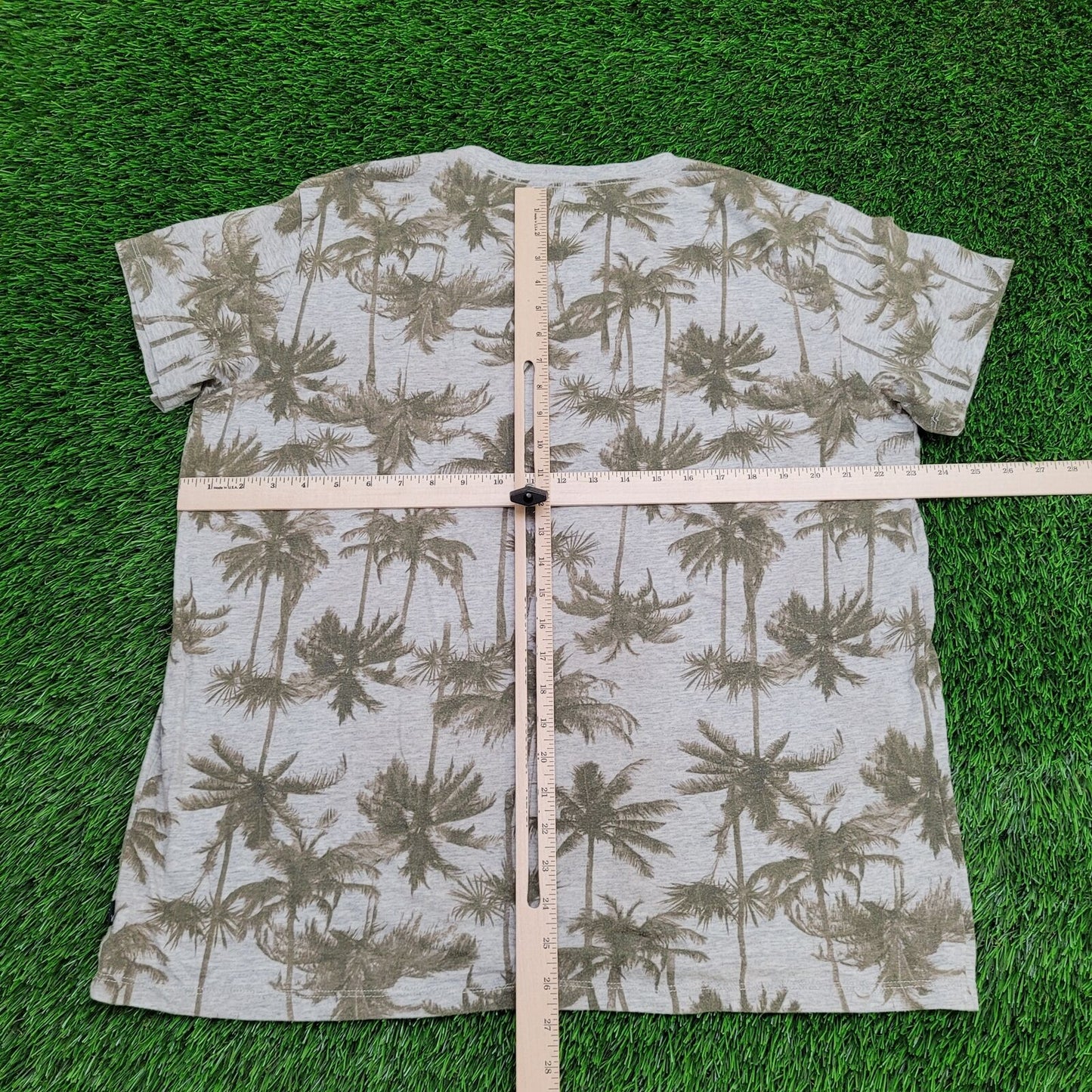 American-Eagle AOP Palm-Tree Shirt Womens XL 23x27