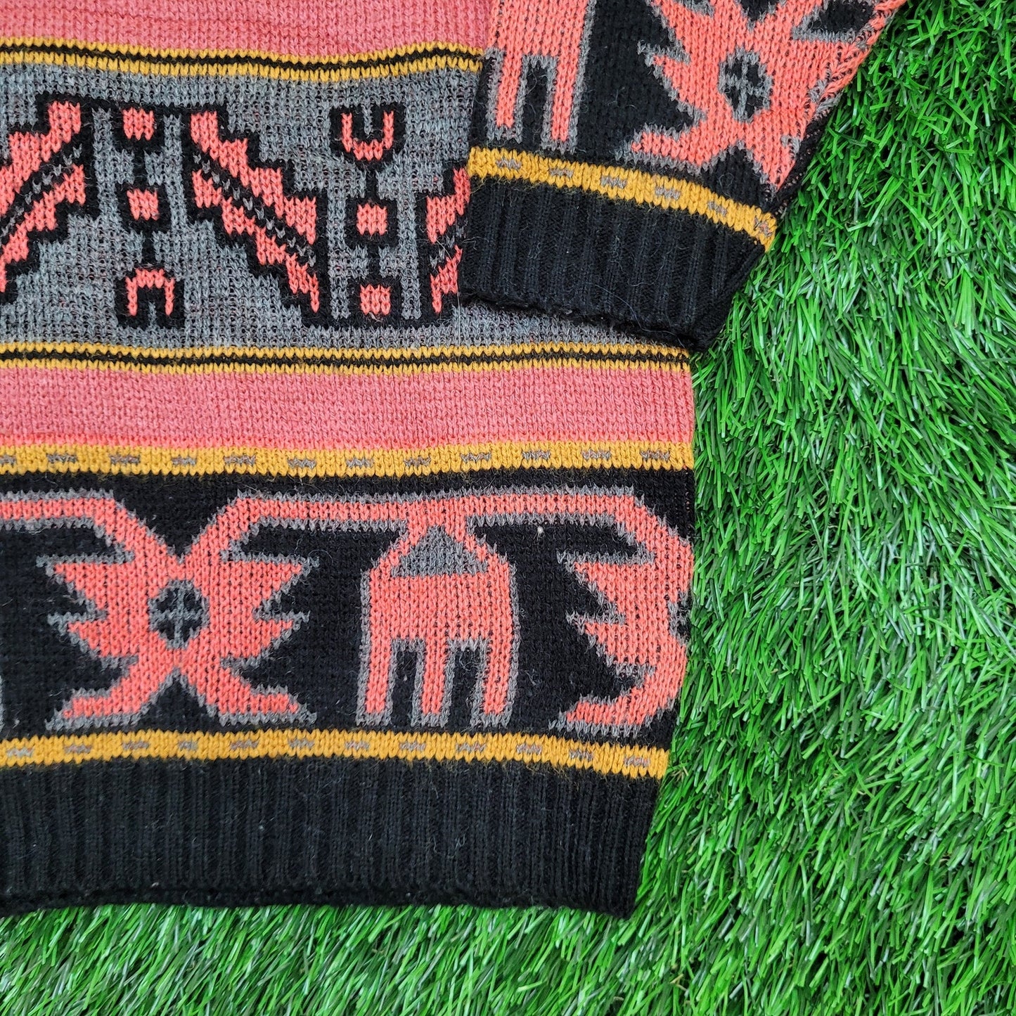 Vintage Tribal Sweater Womens S/M 18x25 USA