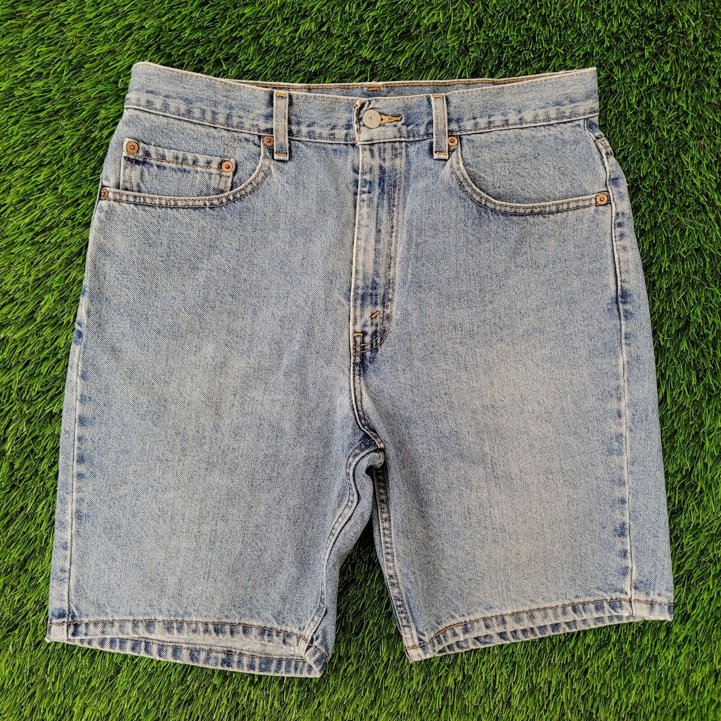 Vintage Y2K LEVIS Jeans Shorts 32x9 (34) Blue