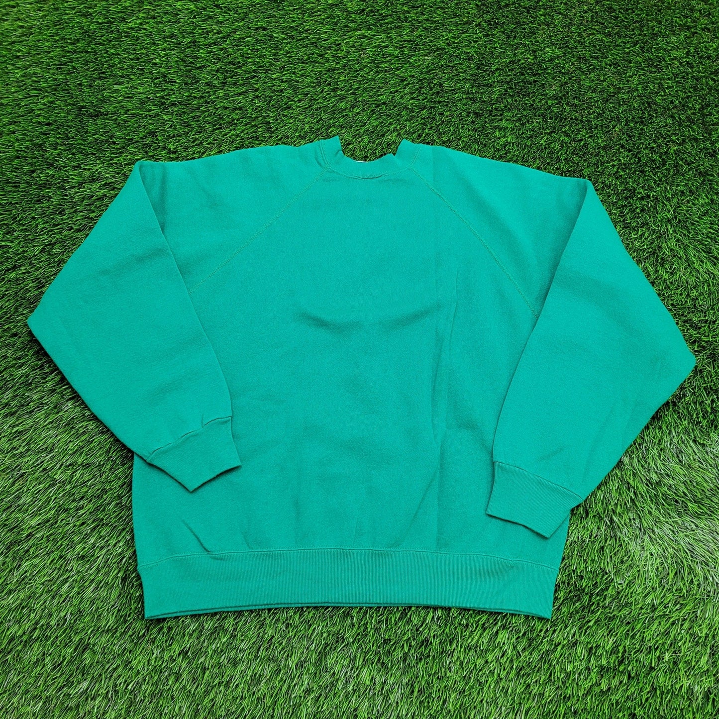 Vintage Tultex Raglan Sweatshirt Large 22x23 Cropped USA