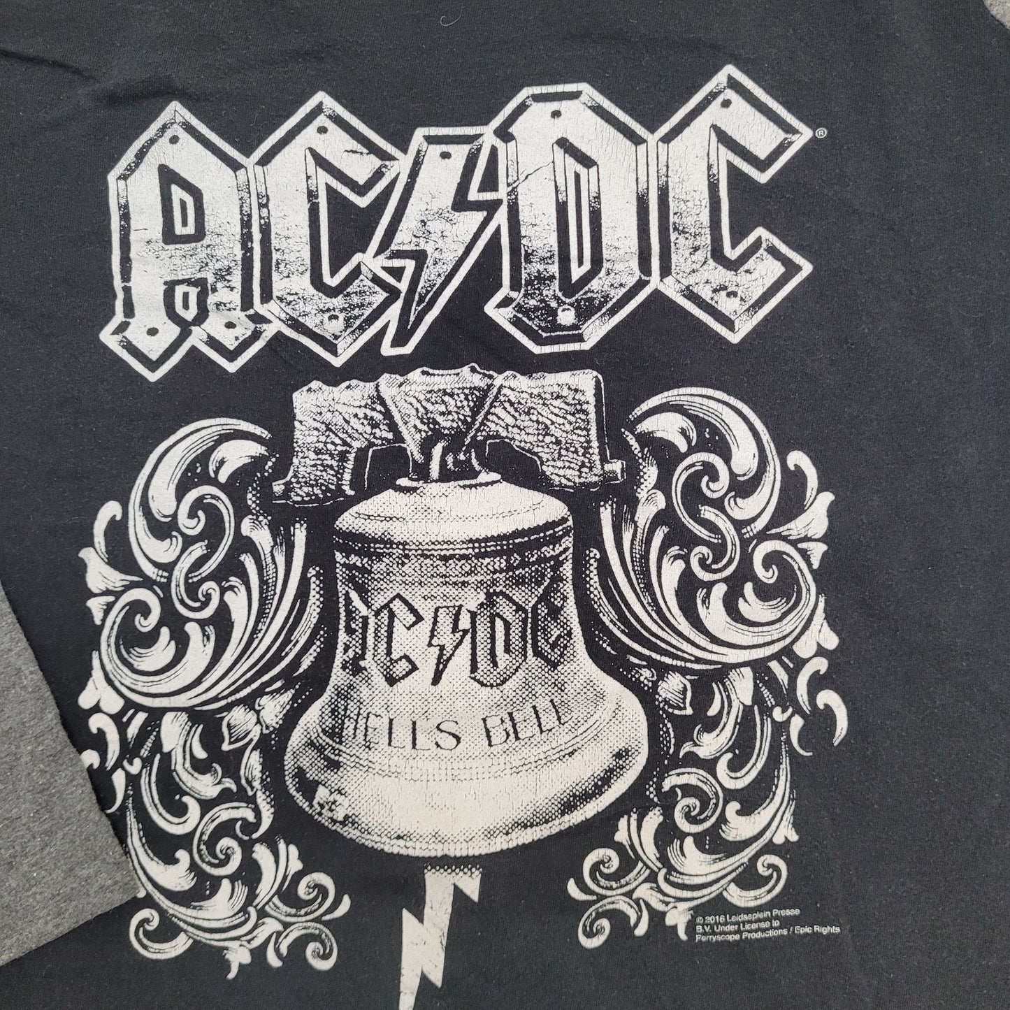 ACDC Shirt Womens Large 21x25 Black Gray Hells-Bell