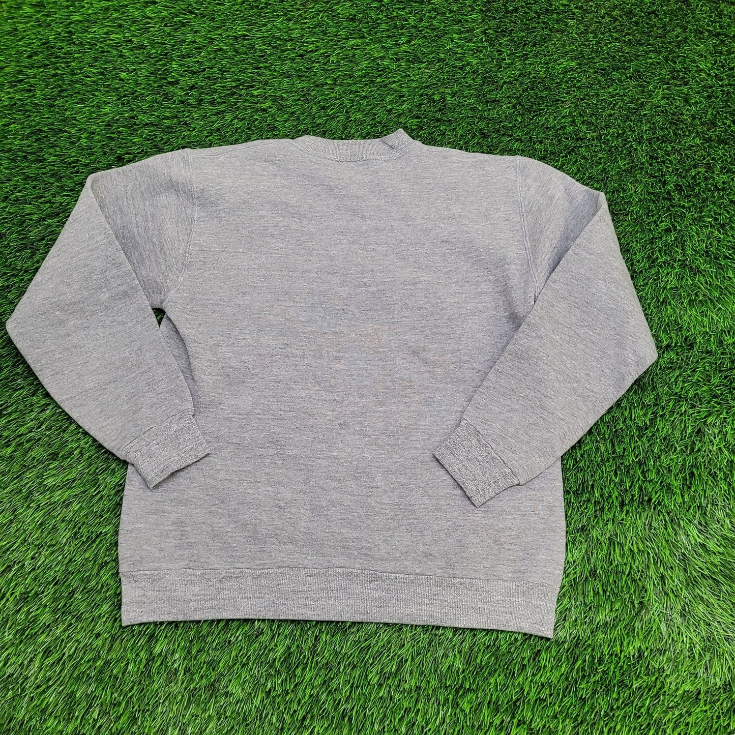 Vintage Russell-Athletic Sweatshirt Womens Medium 20x23 Gray