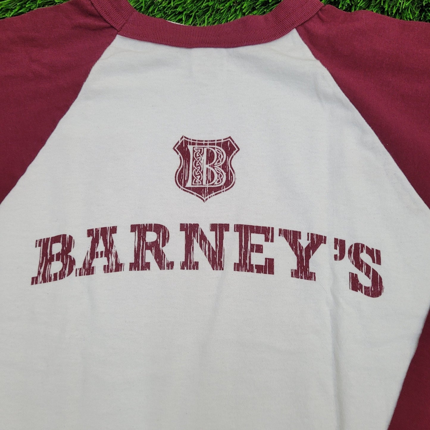 Barneys Crest Raglan Shirt L