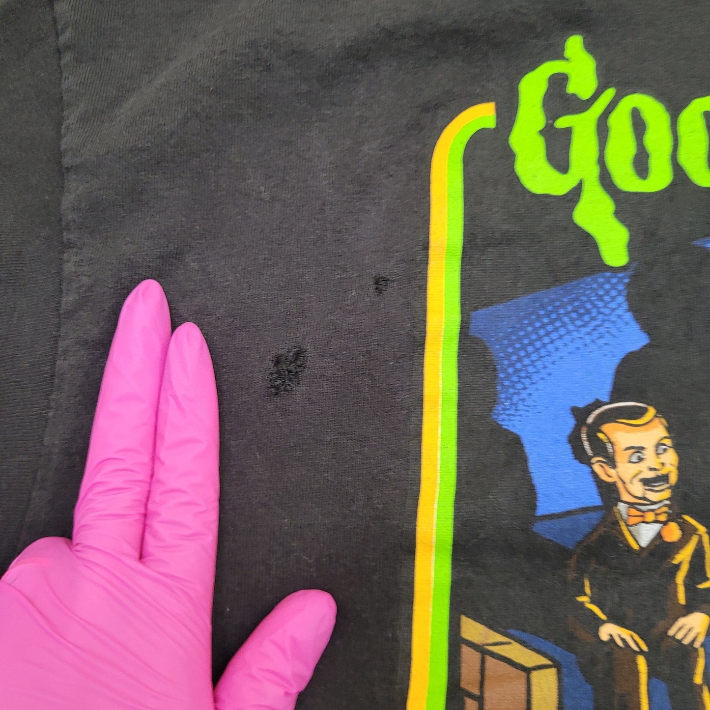 Goosebumps Shirt Large 22x27 Beware-of-Monsters