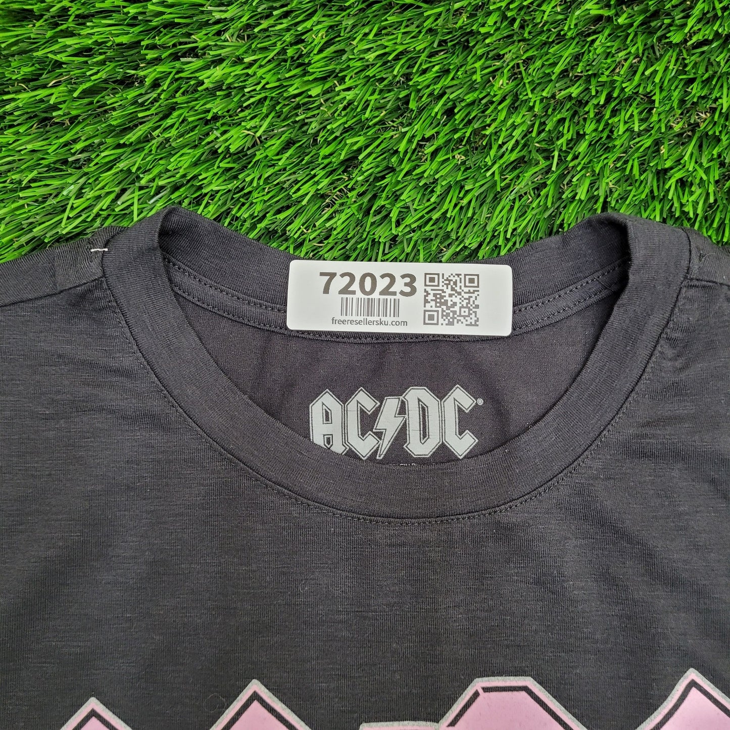 ACDC Shirt Womens Medium 19x24 Hells-Bells Two-Tone