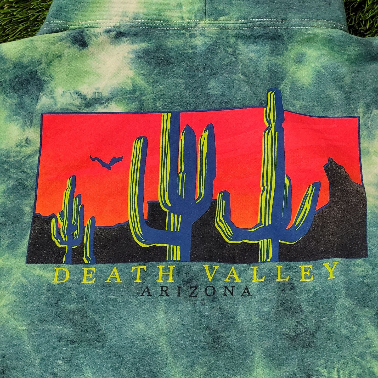 Arizona Cropped Hoodie Womens Large 23x16 Green Death-Valley