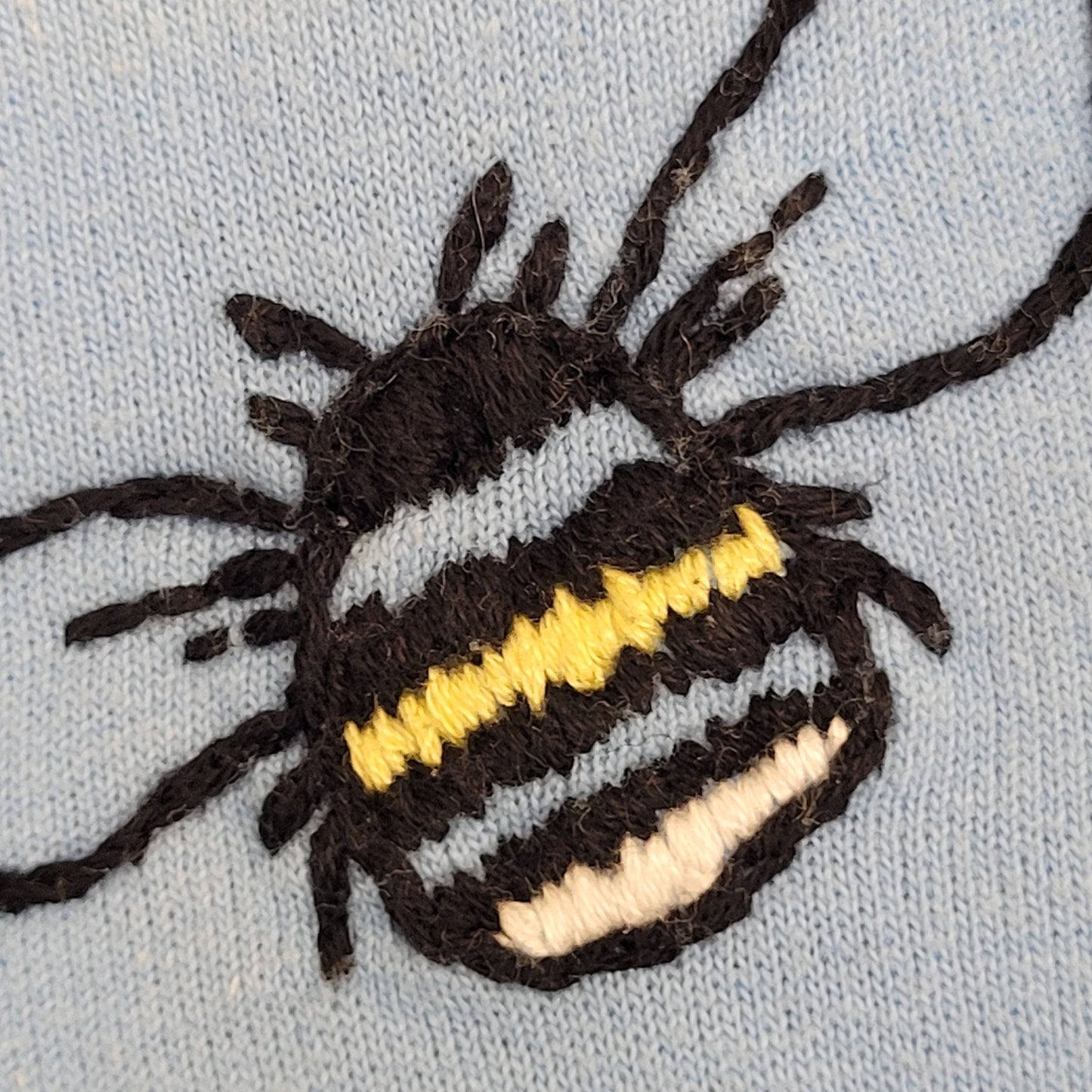 Champion Bee Hoodie Small 19x25 Blue Embroidery