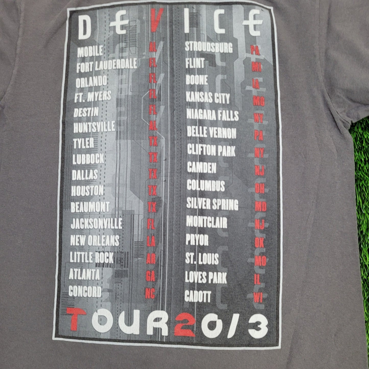 Device Band Tour Shirt Medium 20x25 Heavy Metal