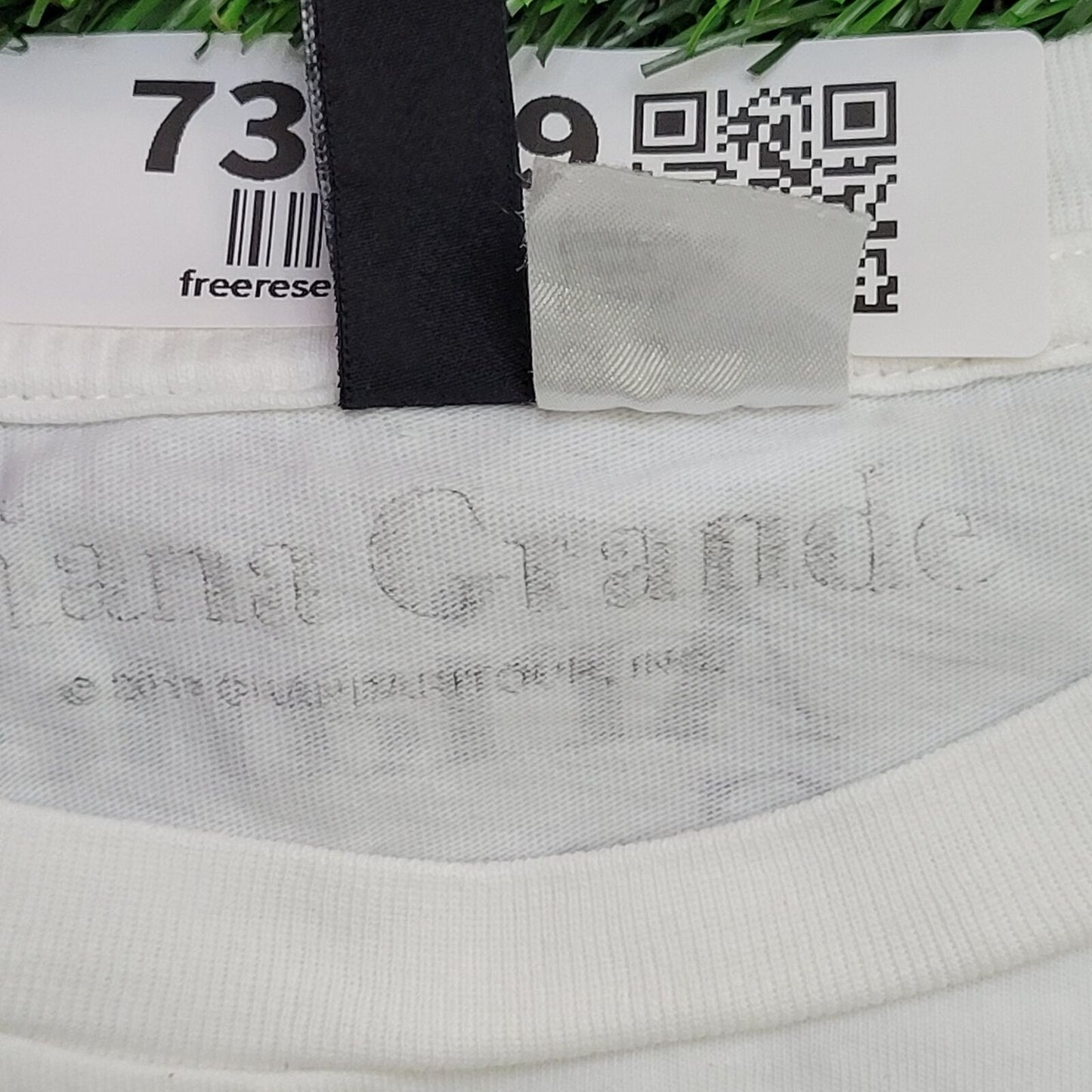 Ariana-Grande Shirt Womens Medium 22x22 White