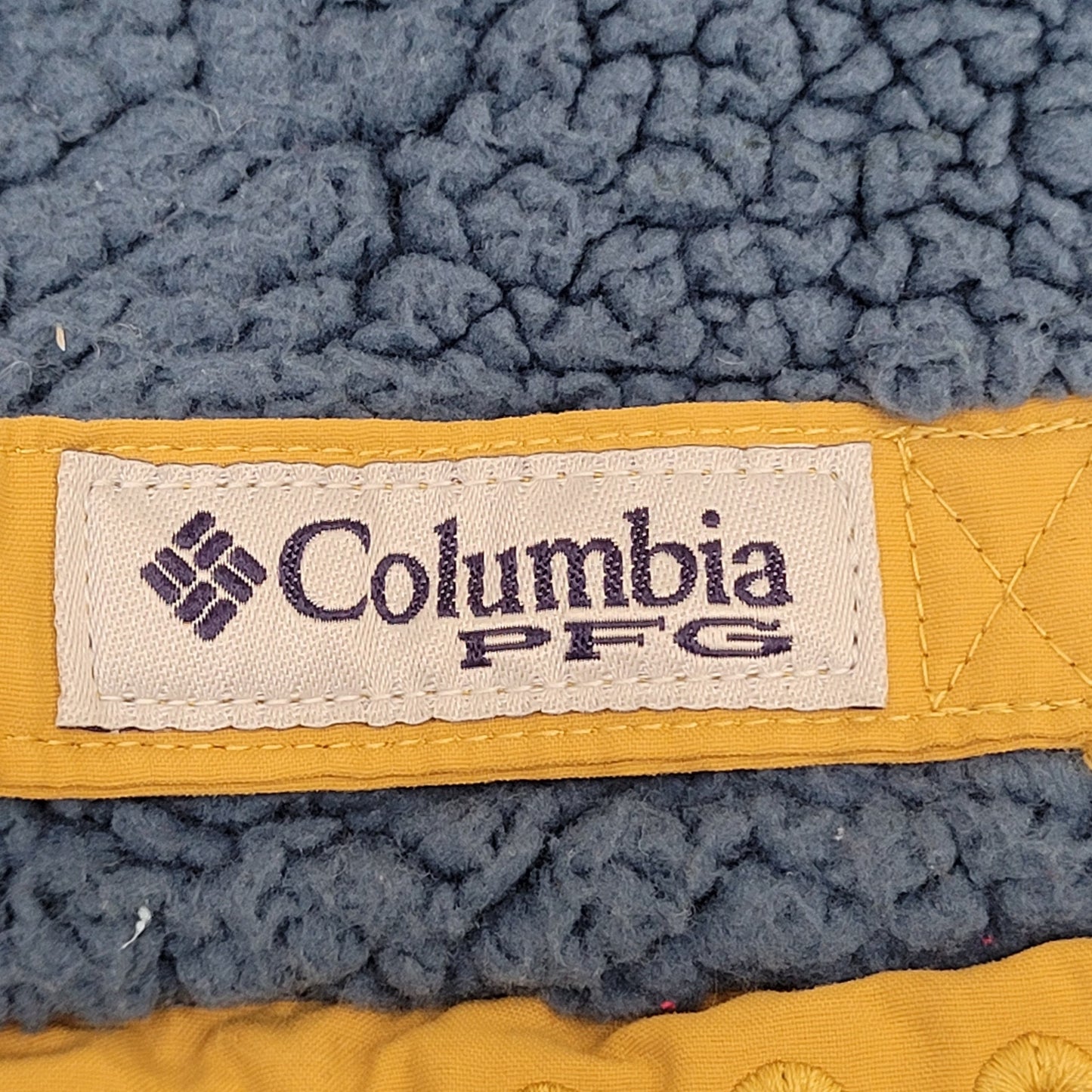 Columbia PFG Sweater Small 21x27 Baggy