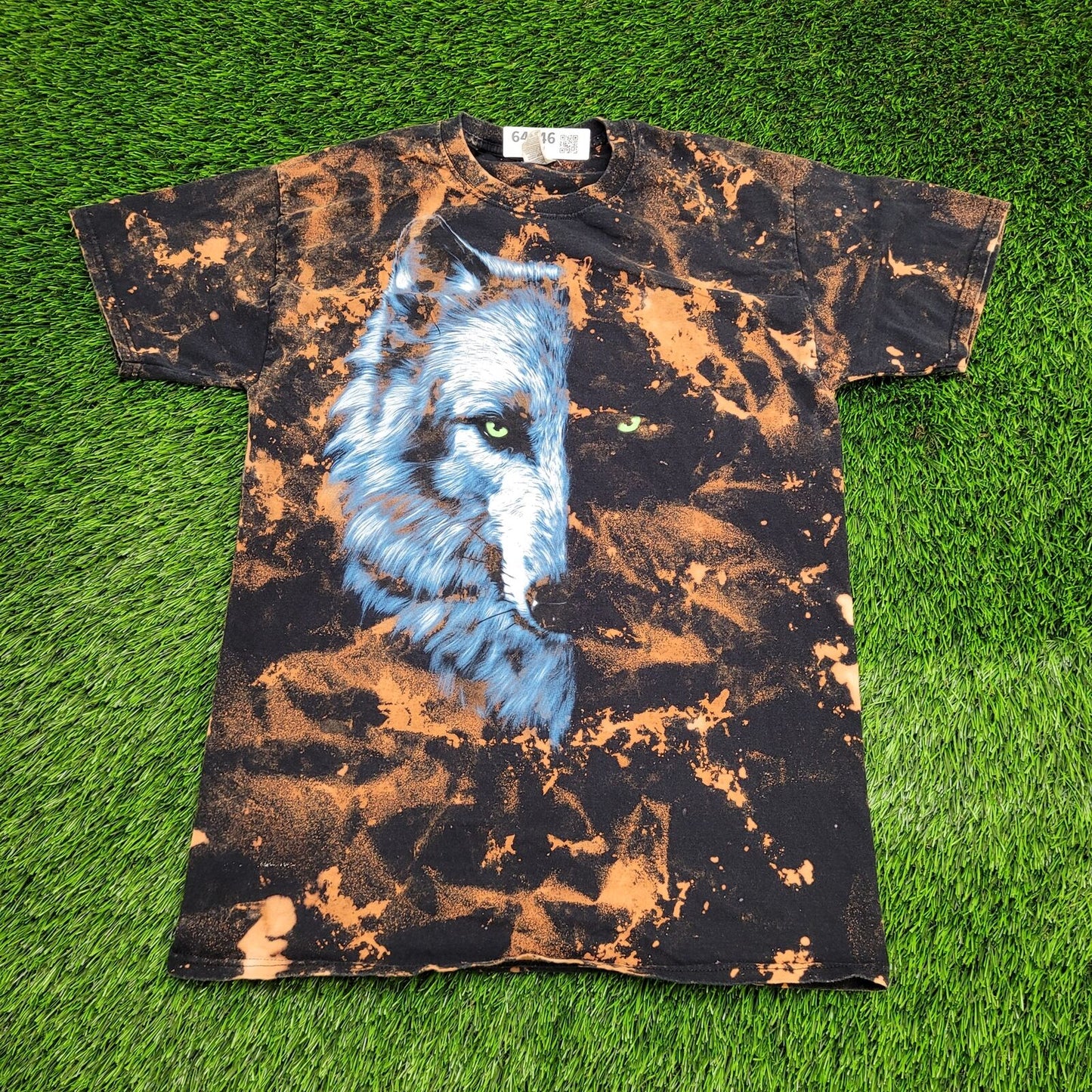 Vintage Two-Faced Wolf Art Shirt Medium 19x27 Bleached