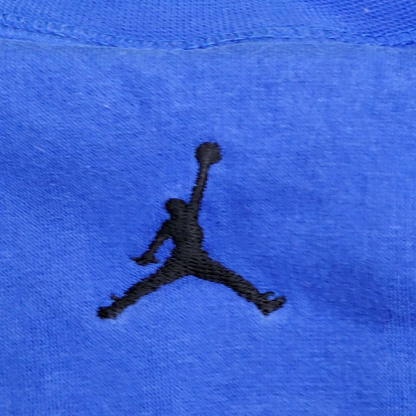 Air-Jordan Sweatshirt Medium 20x26 Blue