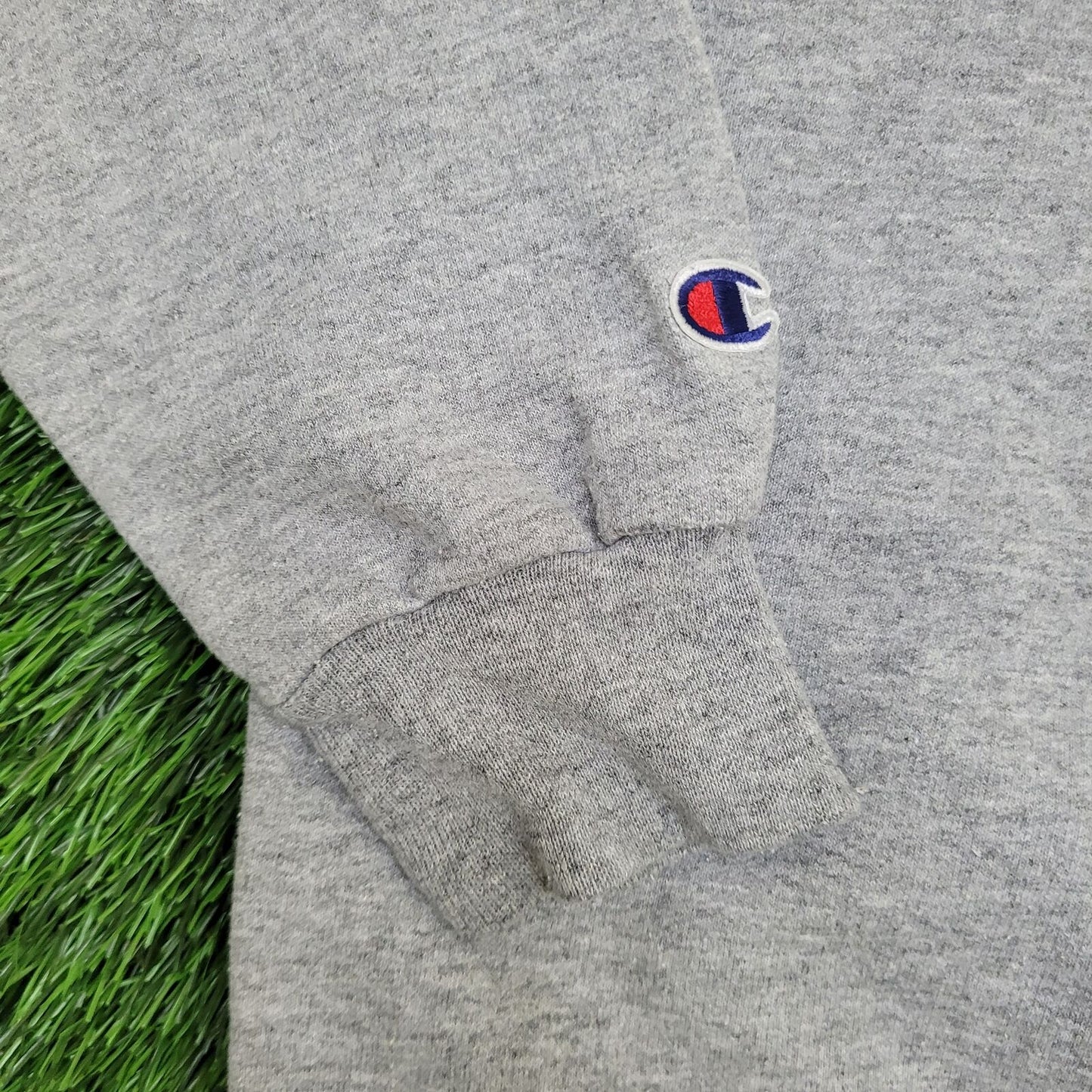 Champion Loyola Sweatshirt Medium 21x24 Gray