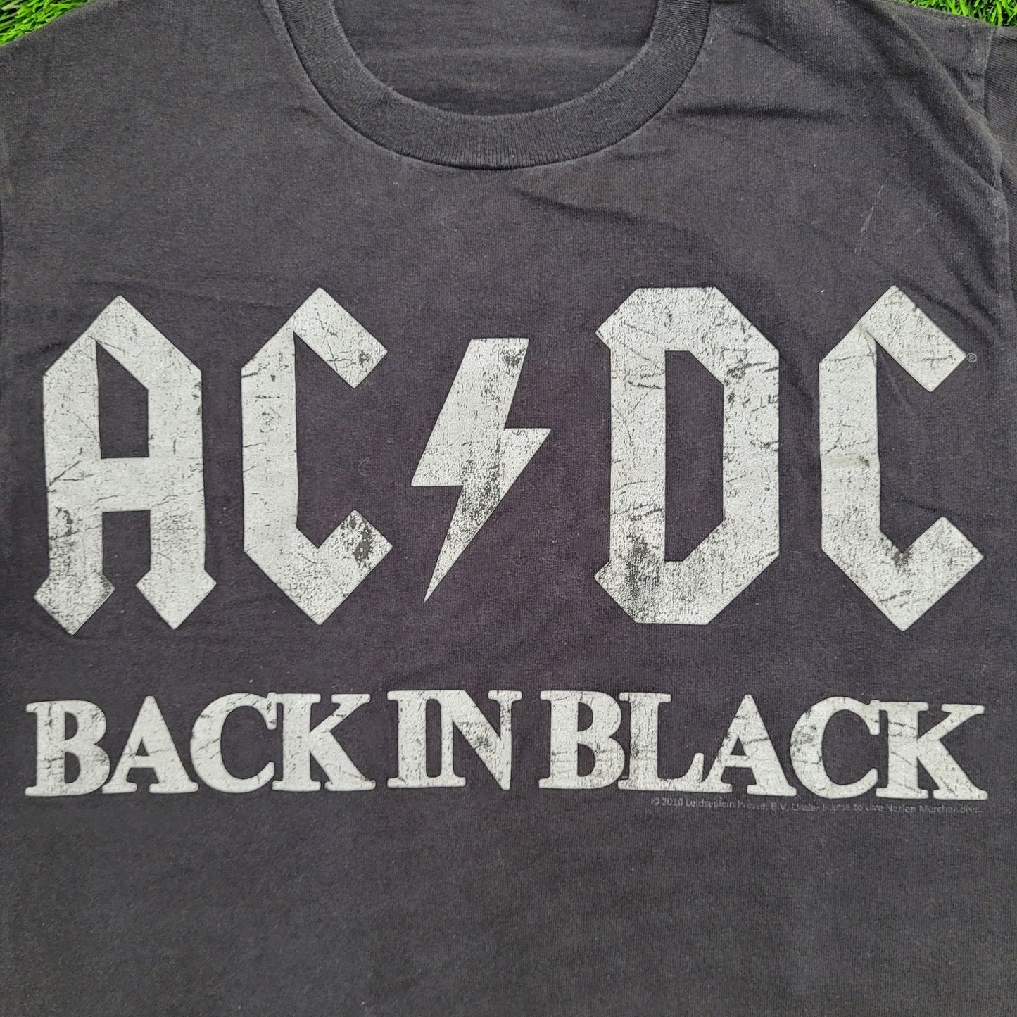 ACDC Rock Band Shirt Small 17x26 Back-In-Black