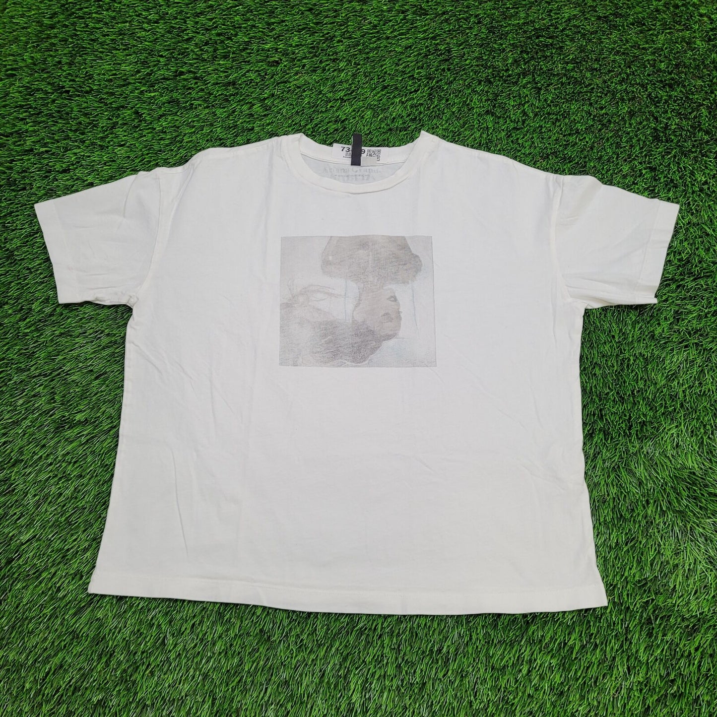 Ariana-Grande Shirt Womens Medium 22x22 White