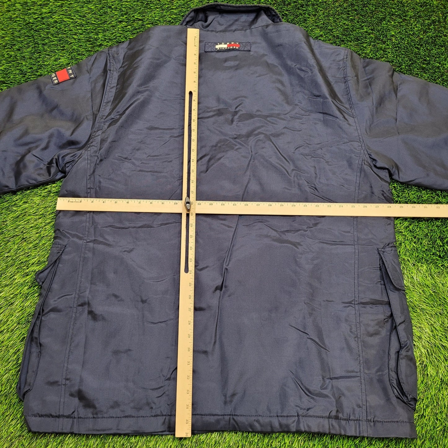 Vintage Tommy-Hilfiger Barn Chore Jacket XL/2XL 29x36 Baggy